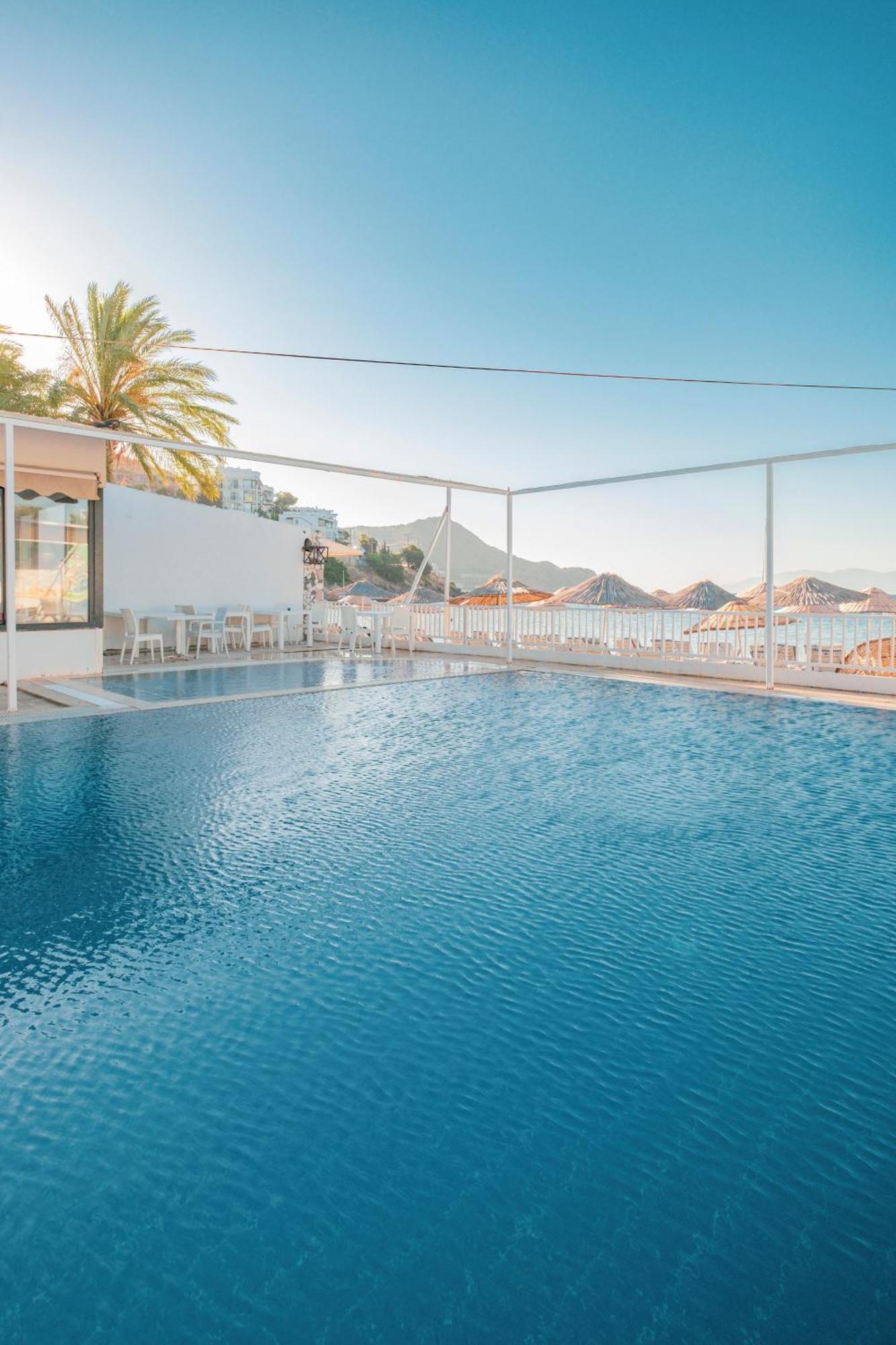Ladonia Hotels Mio Mare Akyarlar Buitenkant foto